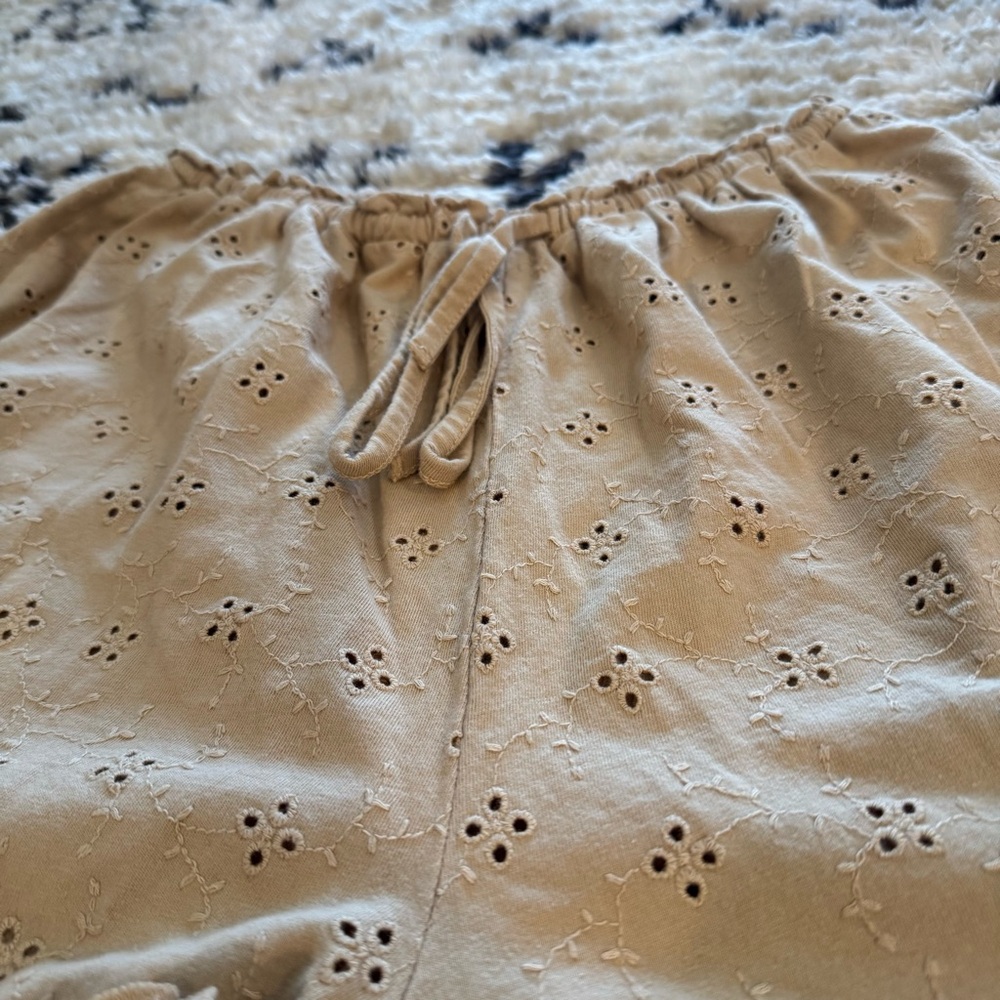 Asos Eyelet Ruffle Shorts - Picture 2 of 4